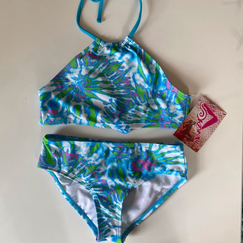 New Girl’s 2 piece bathing suit